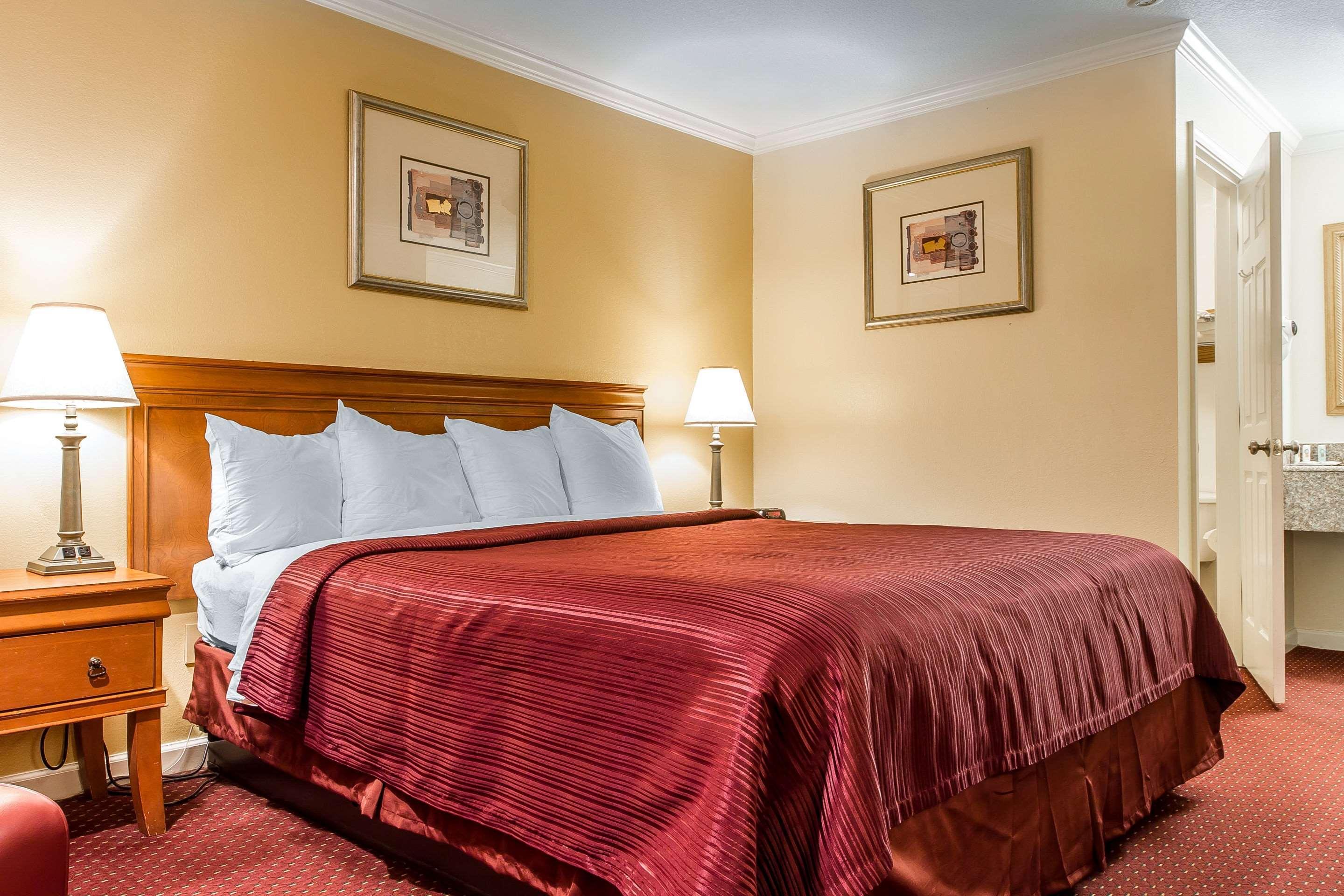 Quality & Hotel