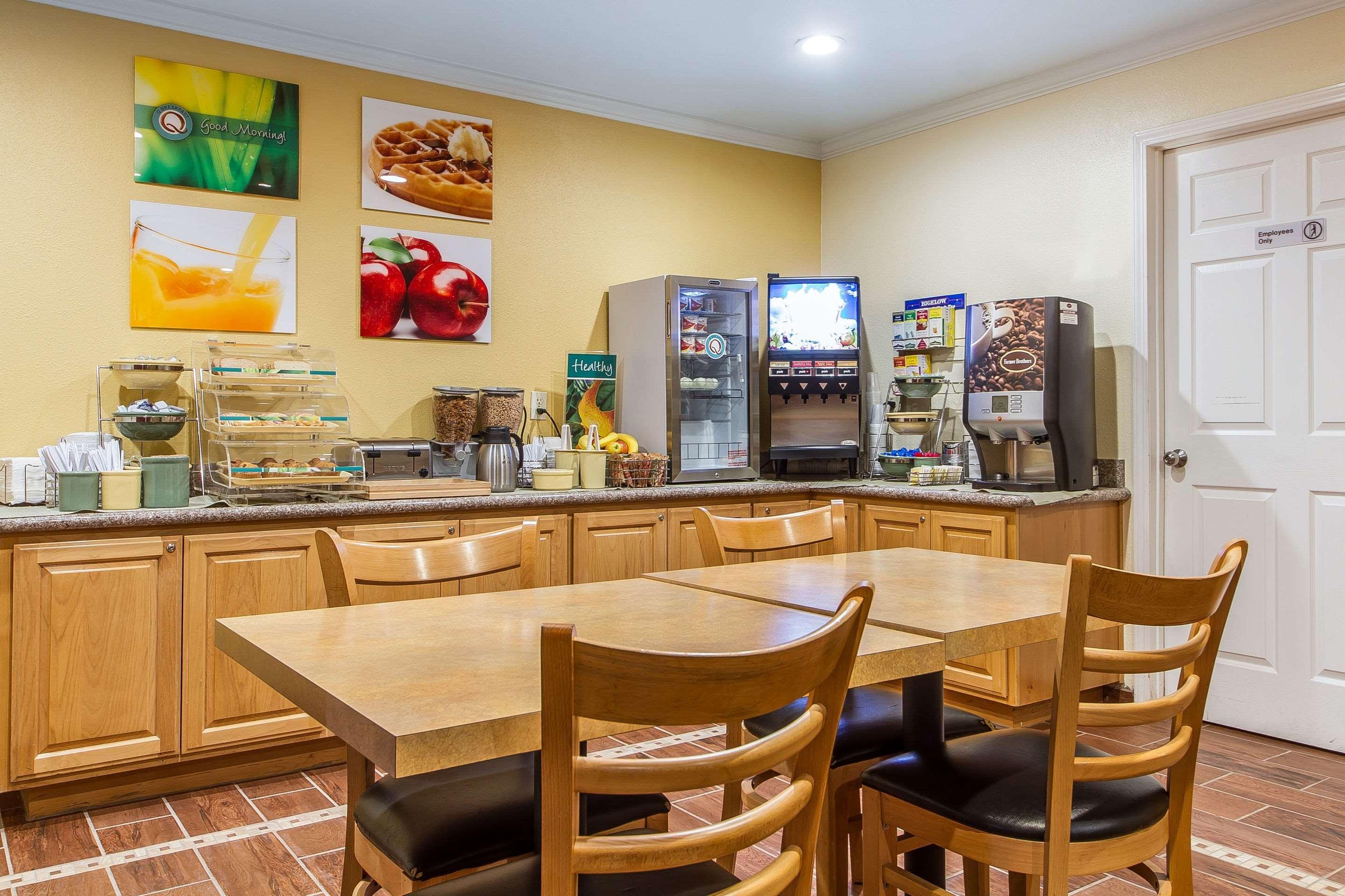 Hotel Quality & Gilroy