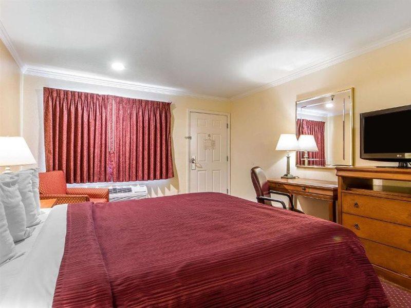 Hotel Quality & 2*